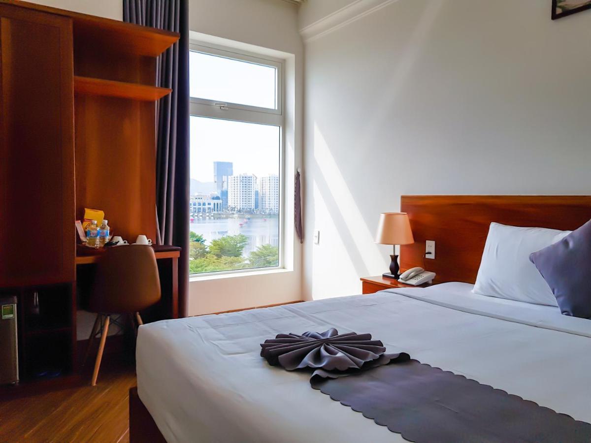 Thanh Van Hotel Quy Nhon Exterior photo